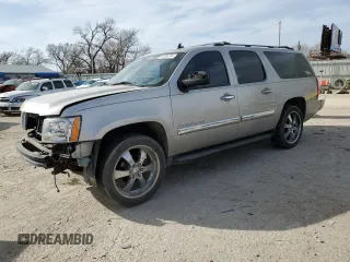 2007 Chevrolet Suburban LS with VIN 3GNFC16087G116204, listed as a Copart auction lot 85556284 with 212,001 mi miles and Salvage Title. Bid and sale history available at carsss.com. Image 1.