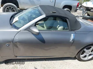 2008 Nissan 350Z Touring with VIN JN1BZ36A78M851719, listed as a IAAI auction lot 42181525 with 129,884 mi miles. Bid and sale history available at carsss.com. Image 13.