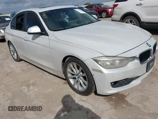 2013 BMW 3 Series 328i с VIN WBA3A5C56DF359545, выставлен на аукционе IAAI как лот 42657044 с пробегом Не указан миль и . История ставок и продаж доступна на DreamBid. Изображение 1.
