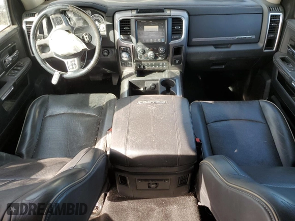 2015 Ram 1500 Laramie Limited z VIN 1C6RR7PT5FS602368, wystawiony jako Copart lot #50266245 z przebiegiem 181 055 mil mil oraz Szkoda całkowita • Salvage title. Historia ofert i sprzedaży dostępna na DreamBid. Obrazek 8.
