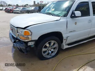 2006 GMC Yukon XL with VIN 1GKFK66UX6J119571, listed as a IAAI auction lot 41929460 with Not provided miles and . Bid and sale history available at DreamBid. Image 14.