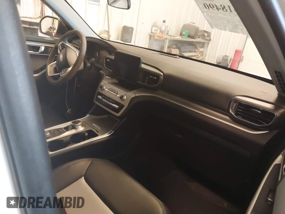 2024 Ford Explorer XLT с VIN 1FMSK8DH3RGA55012, выставлен на аукционе IAAI как лот 42318490 с пробегом 3 248 миль миль и . История ставок и продаж доступна на DreamBid. Изображение 5.