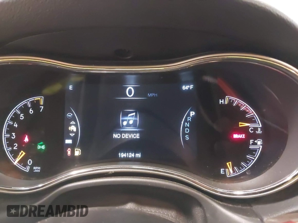 2015 Jeep Grand Cherokee Limited with VIN 1C4RJFBGXFC205124, listed as a IAAI auction lot 41405059 with 194,124 mi miles. Bid and sale history available at carsss.com. Image 7.