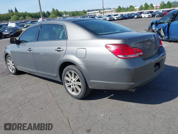 2006 Toyota Avalon XL with VIN 4T1BK36B56U131211, listed as a IAAI auction lot 42069278 with 186,222 mi miles and . Bid and sale history available at carsss.com. Image 3.