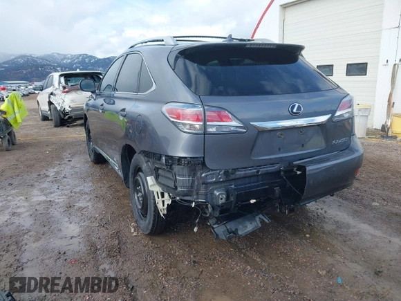 2013 Lexus RX 450h z VIN JTJBC1BAXD2051251, wystawiony jako IAAI lot #41746439 z przebiegiem 123 342 mil mil oraz . Historia ofert i sprzedaży dostępna na DreamBid. Obrazek 6.