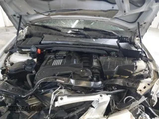 2011 BMW 3 Series 328i xDrive z VIN WBAPK7C57BA820806, wystawiony jako IAAI lot #42226837 z przebiegiem 128 770 mil mil oraz . Historia ofert i sprzedaży dostępna na DreamBid. Obrazek 10.