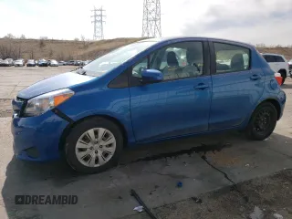 2012 Toyota Yaris L z VIN JTDKTUD30CD511796, wystawiony jako Copart lot #48853575 z przebiegiem 132 978 mil mil oraz Szkoda całkowita • Salvage title. Historia ofert i sprzedaży dostępna na DreamBid. Obrazek 1.