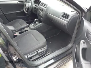 2015 Volkswagen Jetta SE с VIN 3VWD17AJ0FM268841, выставлен на аукционе IAAI как лот 42175788 с пробегом 110 465 миль миль и . История ставок и продаж доступна на DreamBid. Изображение 5.