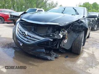 2013 Hyundai Sonata Limited with VIN 5NPEC4AC5DH627783, listed as a IAAI auction lot 42092403 with 93,080 mi miles and . Bid and sale history available at DreamBid. Image 6.