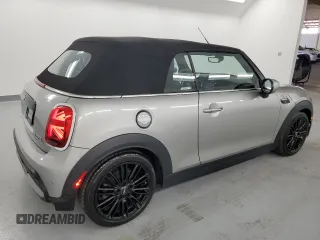 2024 MINI Convertible Cooper S with VIN WMW43DL07R3R76135, listed as a Copart auction lot 72654734 with 22,574 mi miles and Clean title. Bid and sale history available at DreamBid. Image 3.