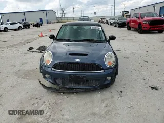 2010 MINI Hardtop S with VIN WMWMF7C51ATZ69061, listed as a Copart auction lot 60837465 with 102,506 mi miles and Salvage title. Bid and sale history available at DreamBid. Image 13.