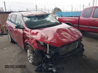 2016 Kia Sorento LX with VIN 5XYPGDA56GG134690, listed as a IAAI auction lot 41785549 with 131,471 mi miles. Bid and sale history available at carsss.com. Image 1.