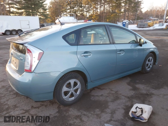 2015 Toyota Prius Four with VIN JTDKN3DU6F1881203, listed as a IAAI auction lot 41424011 with 142,693 mi miles. Bid and sale history available at carsss.com. Image 4.