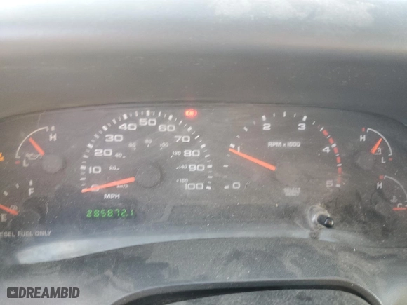 2002 Ford Super Duty F-250 XL with VIN 1FTNX21F72EC02887, listed as a Copart auction lot 42004625 with 285,872 mi miles and Salvage Title. Bid and sale history available at carsss.com. Image 9.