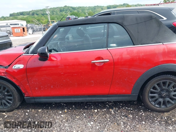 2017 MINI Convertible Cooper S с VIN WMWWG9C34H3C80967, выставлен на аукционе IAAI как лот 42116110 с пробегом 42 878 миль миль и . История ставок и продаж доступна на DreamBid. Изображение 15.