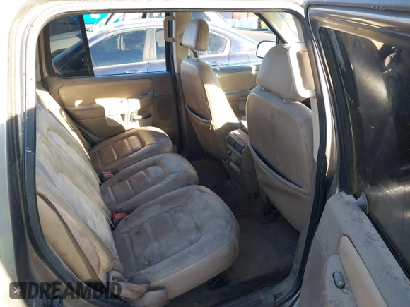 2002 Ford Explorer XLT z VIN 1FMDU63WX2ZC31748, wystawiony jako IAAI lot #41366733 z przebiegiem 136 408 mil mil oraz . Historia ofert i sprzedaży dostępna na DreamBid. Obrazek 8.
