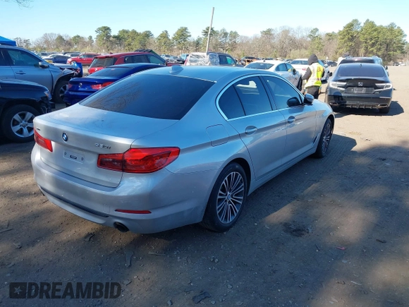 2019 BMW 5 Series 530i xDrive с VIN WBAJA7C52KWW00856, выставлен на аукционе IAAI как лот 41991300 с пробегом 81 487 миль миль и . История ставок и продаж доступна на DreamBid. Изображение 4.