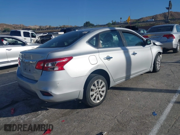 2017 Nissan Sentra SV z VIN 3N1AB7APXHL637742, wystawiony jako IAAI lot #42339155 z przebiegiem 125 933 mil mil oraz . Historia ofert i sprzedaży dostępna na DreamBid. Obrazek 4.