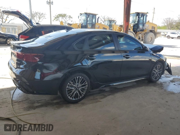 2024 Kia Forte GT-Line with VIN 3KPF54AD1RE770524, listed as a Copart auction lot 50957175 with 4,574 mi miles and Salvage Title. Bid and sale history available at carsss.com. Image 3.