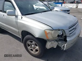 2002 Toyota Highlander z VIN JTEGD21AX20028215, wystawiony jako IAAI lot #42024885 z przebiegiem 204 544 mil mil oraz . Historia ofert i sprzedaży dostępna na DreamBid. Obrazek 6.