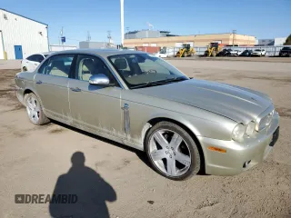 2008 Jaguar XJ with VIN SAJXA82B98SH19616, listed as a Copart auction lot 53146395 with 251,483 mi miles and Clean Title. Bid and sale history available at DreamBid. Image 4.