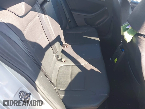 2012 Volkswagen Jetta SE with VIN 3VWDP7AJ5CM352597, listed as a IAAI auction lot 42301441 with 109,248 mi miles and . Bid and sale history available at DreamBid. Image 8.