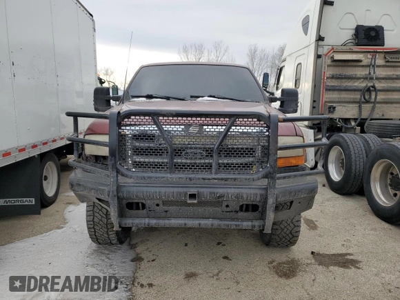 2000 Ford F-350 XL with VIN 1FTSX31F5YEB91180, listed as a Copart auction lot 89172645 with 230,534 mi miles and Salvage Title. Bid and sale history available at DreamBid. Image 5.