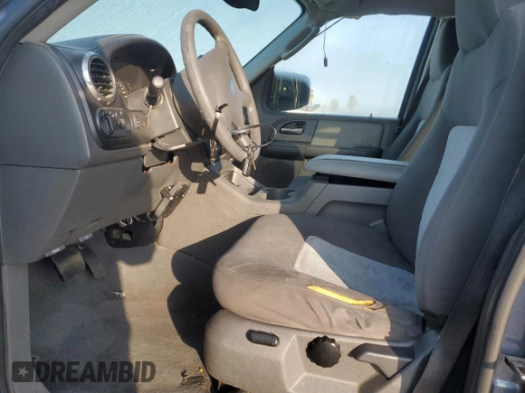 2003 Ford Expedition Special Service with VIN 1FMFU15L73LB36082, listed as a Copart auction lot 42575935 with 0 mi miles and Salvage Title. Bid and sale history available at carsss.com. Image 7.