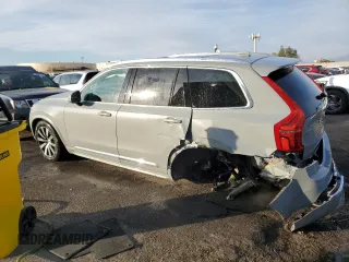 2025 Volvo XC90 Plus with VIN YV4062PE6S1342140, listed as a Copart auction lot 42954285 with 4,584 mi miles and Clean Title. Bid and sale history available at DreamBid. Image 2.