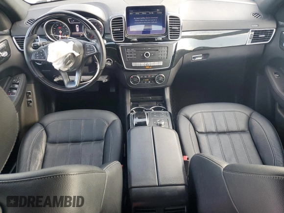 2017 Mercedes-Benz GLS 450 z VIN 4JGDF6EE4HA909349, wystawiony jako Copart lot #55535535 z przebiegiem 57 360 mil mil oraz Szkoda całkowita • Salvage title. Historia ofert i sprzedaży dostępna na DreamBid. Obrazek 8.