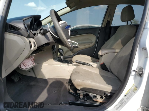 2019 Ford Fiesta SE z VIN 3FADP4EJ0KM155367, wystawiony jako Copart lot #55058265 z przebiegiem 73 156 mil mil oraz Szkoda całkowita • Salvage title. Historia ofert i sprzedaży dostępna na DreamBid. Obrazek 7.