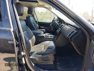 2017 Land Rover Discovery SE with VIN SALRGBBV6HA040864, listed as a IAAI auction lot 41988542 with 97,551 mi miles and . Bid and sale history available at DreamBid. Image 5.