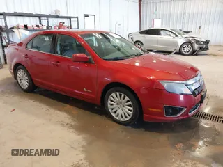 2011 Ford Fusion Hybrid with VIN 3FADP0L33BR155315, listed as a IAAI auction lot 41871715 with 197,345 mi miles. Bid and sale history available at carsss.com. Image 1.