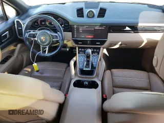 2019 Porsche Cayenne S z VIN WP1AB2AY0KDA65357, wystawiony jako Copart lot #88664425 z przebiegiem 54 087 mil mil oraz Szkoda całkowita • Salvage title. Historia ofert i sprzedaży dostępna na DreamBid. Obrazek 8.