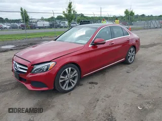 2018 Mercedes-Benz C 300 z VIN WDDWF4JB5JR359167, wystawiony jako IAAI lot #42352283 z przebiegiem 59 004 mil mil oraz . Historia ofert i sprzedaży dostępna na DreamBid. Obrazek 2.