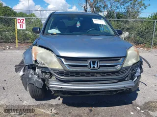 2011 Honda CR-V SE with VIN 5J6RE3H47BL012871, listed as a IAAI auction lot 41661353 with 123,396 mi miles. Bid and sale history available at carsss.com. Image 6.