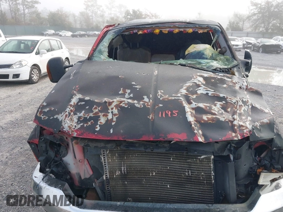 2003 Ford F-250 XL с VIN 1FTNX21P93EC92473, выставлен на аукционе IAAI как лот 41801195 с пробегом Не указан миль и . История ставок и продаж доступна на DreamBid. Изображение 6.