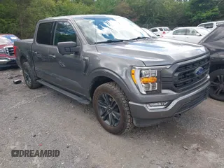 2022 Ford F-150 XL with VIN 1FTFW1E59NKD16981, listed as a IAAI auction lot 42184579 with 89,671 mi miles. Bid and sale history available at carsss.com. Image 1.