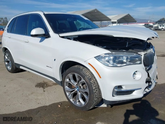 2018 BMW X5 xDrive40e iPerformance with VIN 5UXKT0C53J0W00910, listed as a IAAI auction lot 41842046 with 48,838 mi miles. Bid and sale history available at carsss.com. Image 1.