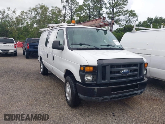 2014 Ford Econoline Cargo Commercial z VIN 1FTNE2ELXEDA12338, wystawiony jako IAAI lot #42119983 z przebiegiem 99 394 mil mil oraz . Historia ofert i sprzedaży dostępna na DreamBid. Obrazek 1.