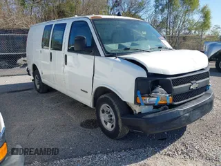 2006 Chevrolet Express Cargo Van with VIN 1GCGG25V961241794, listed as a IAAI auction lot 41095805 with 228,804 mi miles. Bid and sale history available at carsss.com. Image 1.
