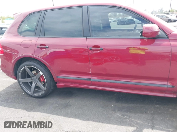 2009 Porsche Cayenne GTS z VIN WP1AD29P29LA61154, wystawiony jako IAAI lot #42024808 z przebiegiem 174 574 mil mil oraz . Historia ofert i sprzedaży dostępna na DreamBid. Obrazek 6.