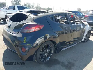 2016 Hyundai Veloster Turbo with VIN KMHTC6AE2GU291956, listed as a IAAI auction lot 40088117 with Not provided miles and . Bid and sale history available at DreamBid. Image 4.