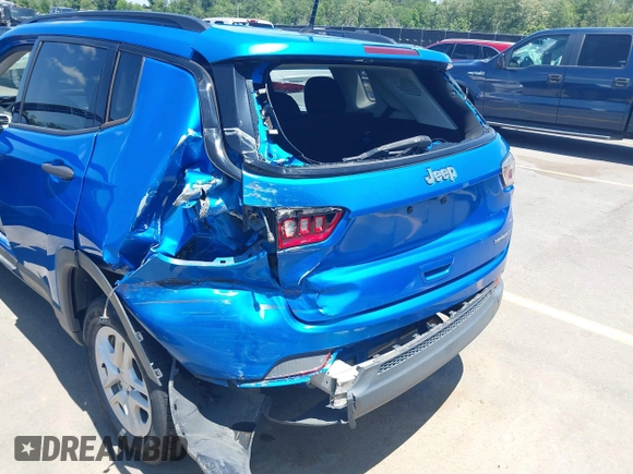 2018 Jeep Compass Sport с VIN 3C4NJCAB0JT338622, выставлен на аукционе IAAI как лот 42287302 с пробегом 99 554 миль миль и . История ставок и продаж доступна на DreamBid. Изображение 6.