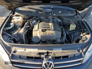 2012 Volkswagen Touareg Sport z VIN WVGEF9BP9CD006844, wystawiony jako Copart lot #43216485 z przebiegiem 120 059 mil mil oraz Szkoda całkowita • Salvage title. Historia ofert i sprzedaży dostępna na DreamBid. Obrazek 12.