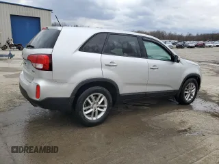 2015 Kia Sorento LX with VIN 5XYKT3A6XFG601732, listed as a Copart auction lot 49853875 with 108,466 mi miles and Salvage Title. Bid and sale history available at DreamBid. Image 3.