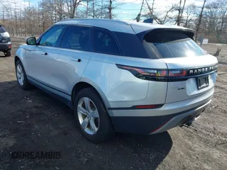 2018 Land Rover Range Rover Velar S с VIN SALYB2RN9JA732588, выставлен на аукционе IAAI как лот 41480879 с пробегом 113 877 миль миль и . История ставок и продаж доступна на DreamBid. Изображение 3.