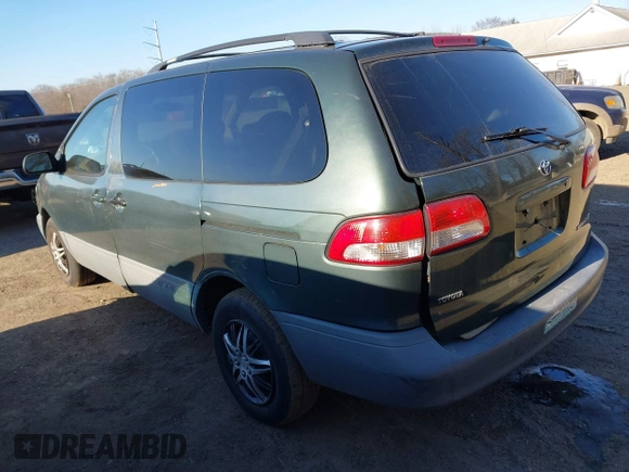 2001 Toyota Sienna LE z VIN 4T3ZF13C51U324527, wystawiony jako IAAI lot #41622465 z przebiegiem 145 450 mil mil oraz . Historia ofert i sprzedaży dostępna na DreamBid. Obrazek 3.