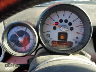 2011 MINI Convertible с VIN WMWZN3C55BTZ89445, выставлен на аукционе Copart как лот 78996404 с пробегом 71 821 миль миль и Списание • Salvage title. История ставок и продаж доступна на DreamBid. Изображение 9.