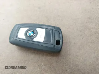 2015 BMW 3 Series 328i xDrive с VIN WBA3B5G52FNS14325, выставлен на аукционе IAAI как лот 42095241 с пробегом 95 726 миль миль и . История ставок и продаж доступна на DreamBid. Изображение 11.
